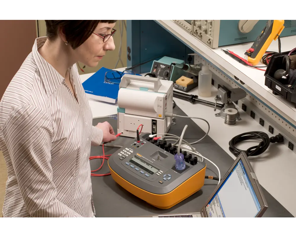 Fluke Biomedical ESA620 electrical safety analyzer